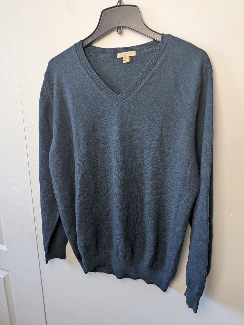 BURBERRY BRIT Men V Neck Sweater Size XL 100% Extra Fine Merino Wool Blue Green